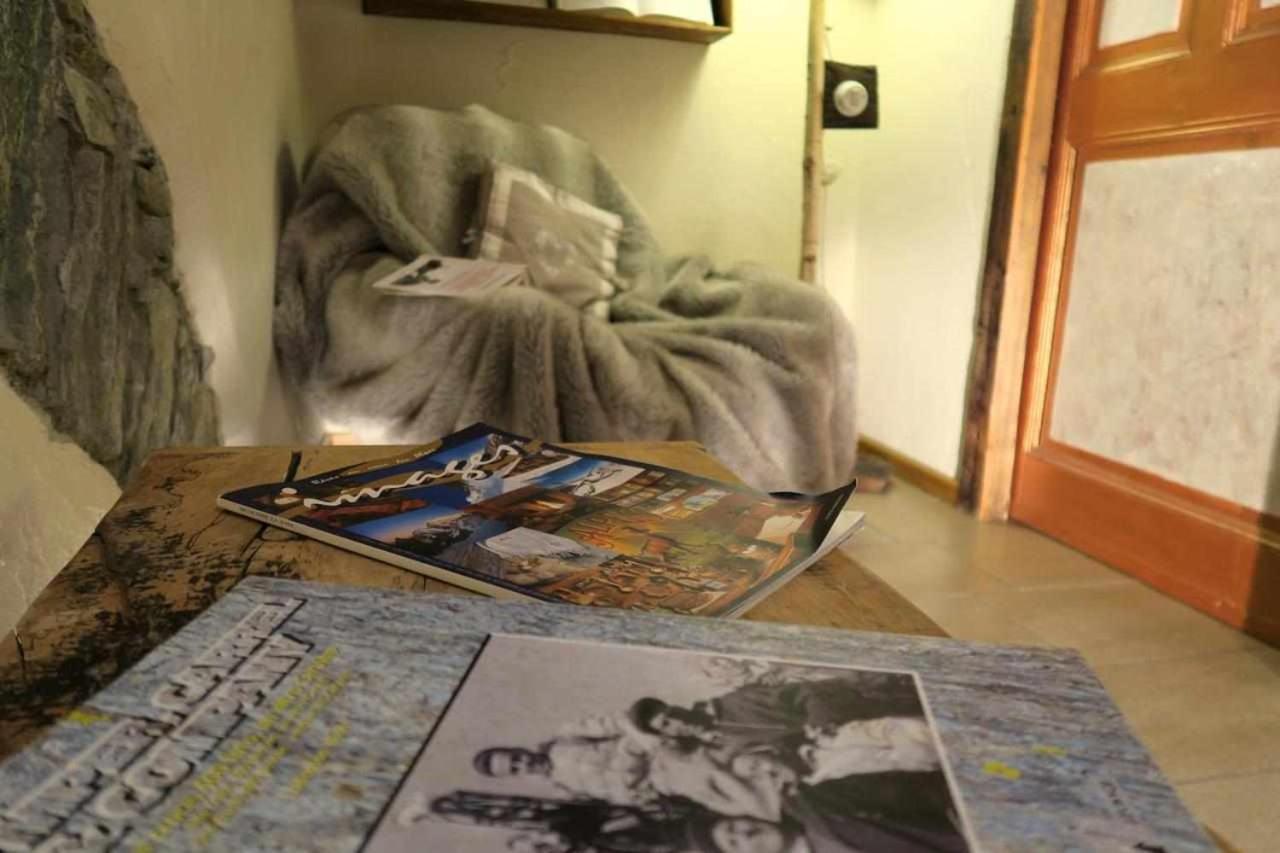 Romantica Suite Con Vasca Idromassaggio Αόστα Εξωτερικό φωτογραφία