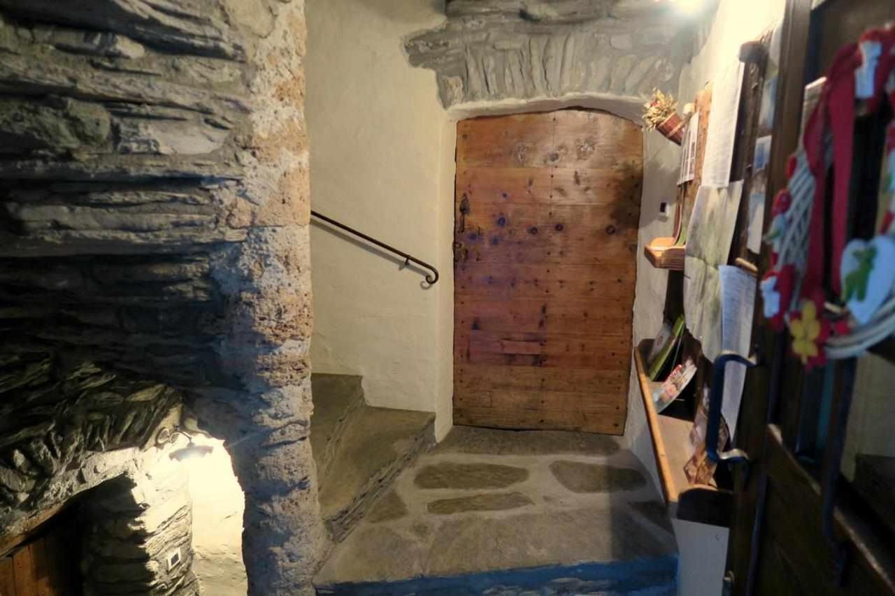 Romantica Suite Con Vasca Idromassaggio Αόστα Εξωτερικό φωτογραφία