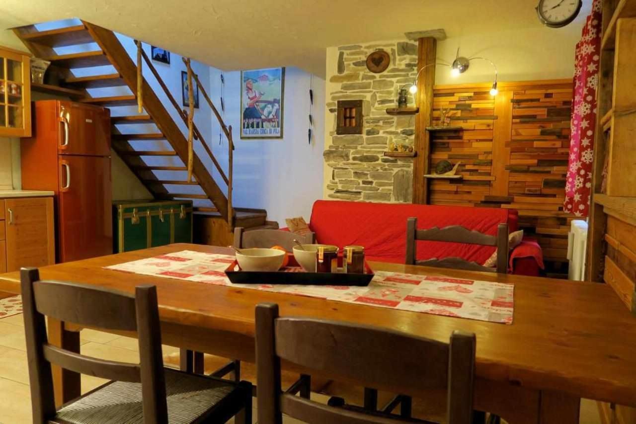 Romantica Suite Con Vasca Idromassaggio Αόστα Εξωτερικό φωτογραφία